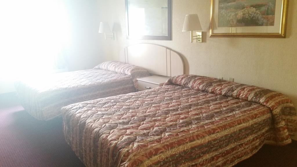 Royal Inn Алачуа Номер фото